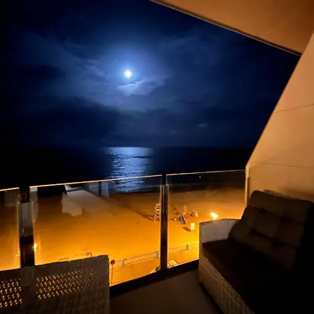 Exclusive For 6 People On The - Front Line - 1st Line Appartement *