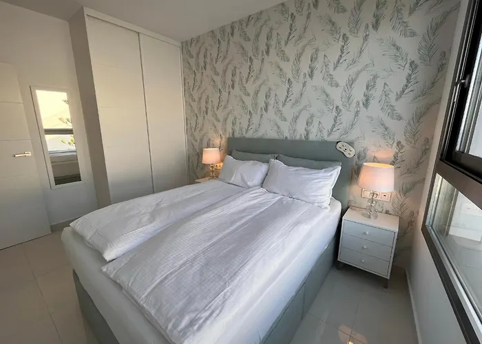 Exclusive For 6 People On The - Front Line - 1st Line Appartement