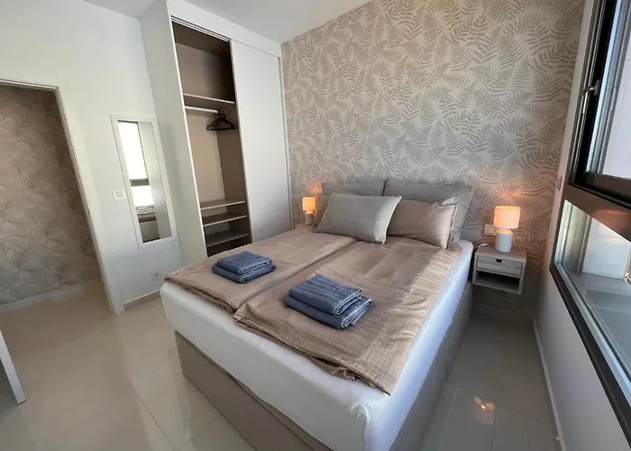 Exclusive For 6 People On The - Front Line - 1st Line Appartement *